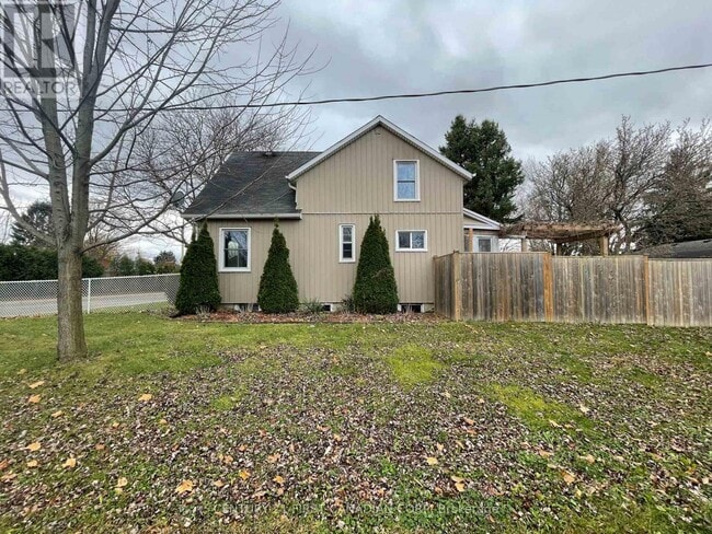 Building Photo - 64 Edward St