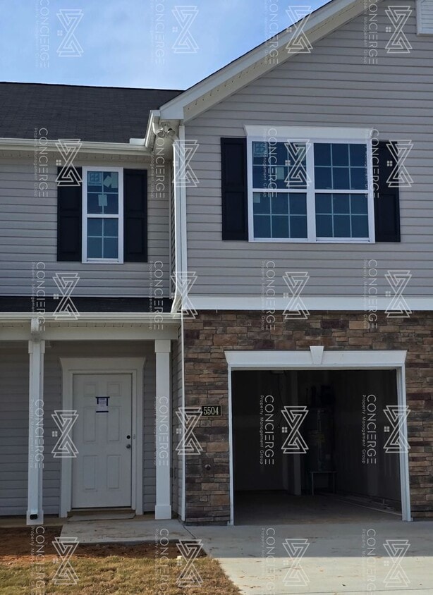 Foto del edificio - Townhouse in Graham