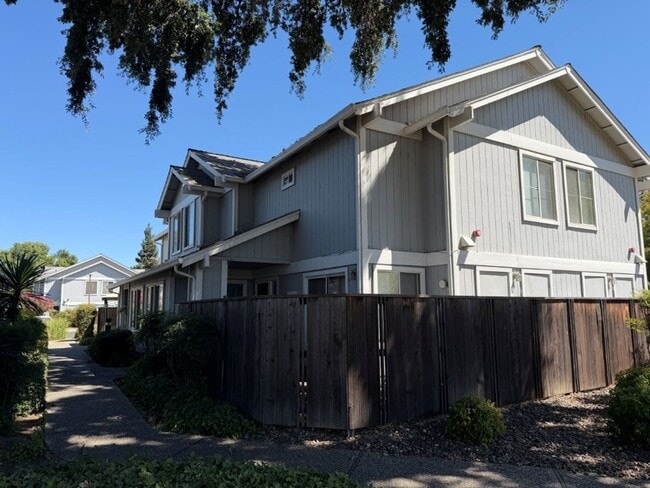 Foto del edificio - 315 N Cottonwood St