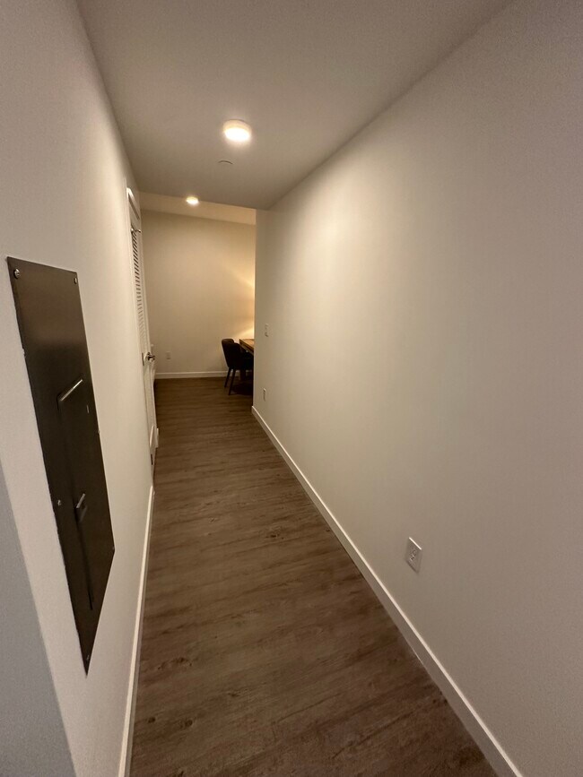 Foto del edificio - 133 NE 24th St