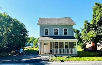Building Photo - 32 Salt Point Turnpike