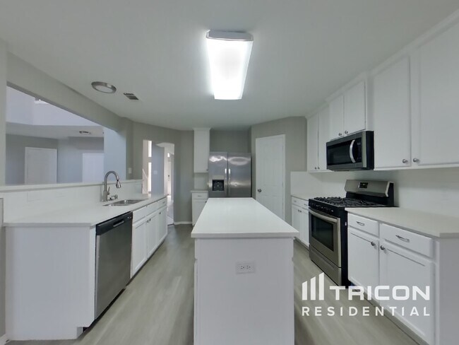 Building Photo - 1613 Glendora Ct