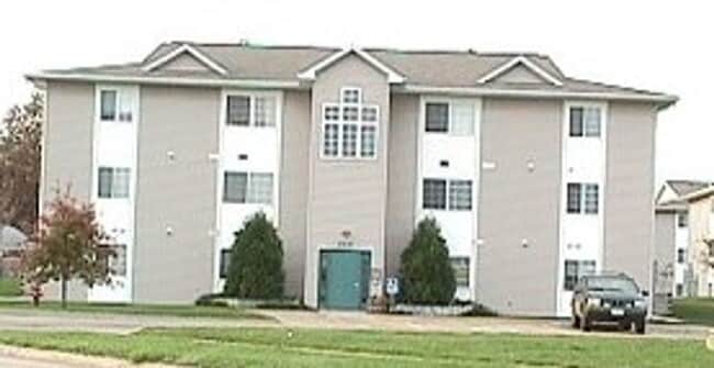 2 Bedroom Condo Available AUGUST 2026 - 2 Bedroom Condo Available AUGUST 2026