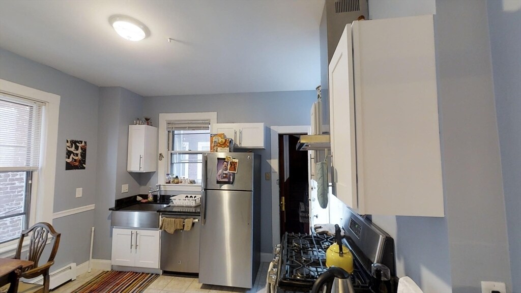 Primary Photo - 200 Harvard St