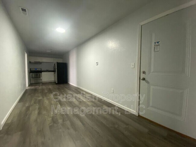 Foto del edificio - 123.5 N Main St