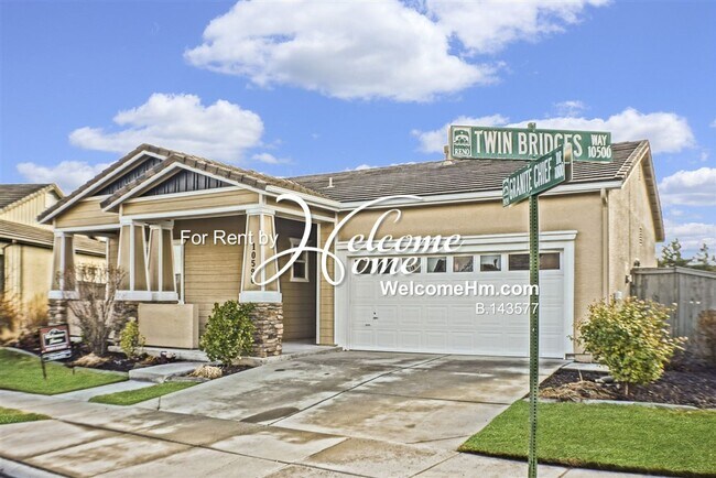Building Photo - Coming Soon - Remodeled South Meadows Home...
