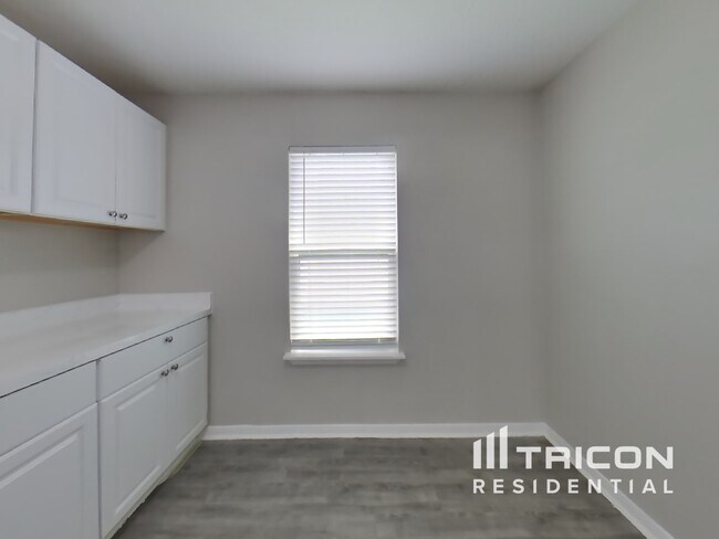 Foto del edificio - 18311 Autumn Trails Ln
