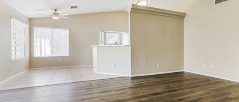 Foto del edificio - 8746 W McLellan Rd