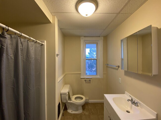 Foto del edificio - 130 N Grant St