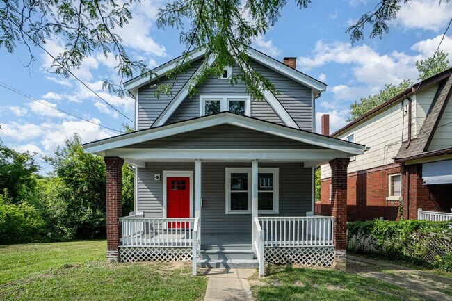 Foto del edificio - Updated 3 Bedroom 1 bathroom House
