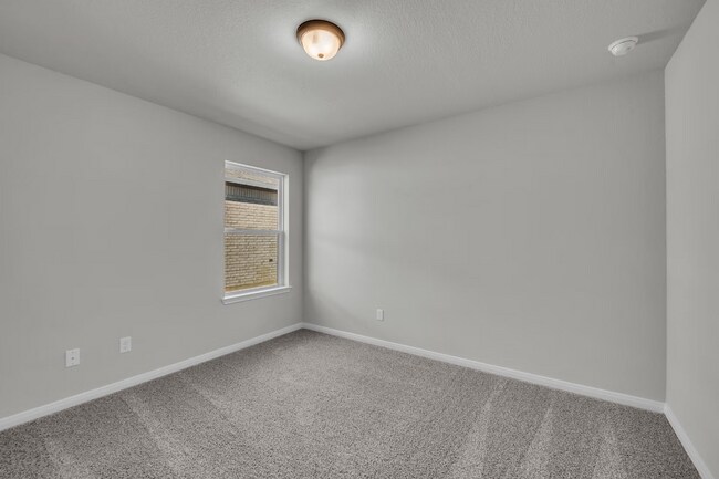 Building Photo - 1057 Shelby Dr