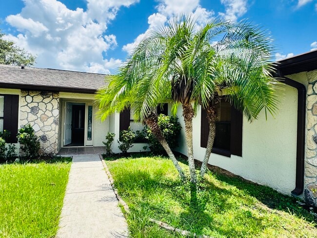 Building Photo - 681 Madrid Dr