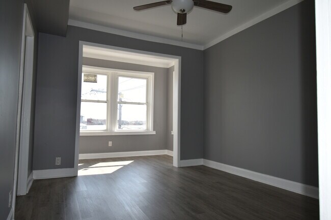 Building Photo - 2140 S Harding Ave