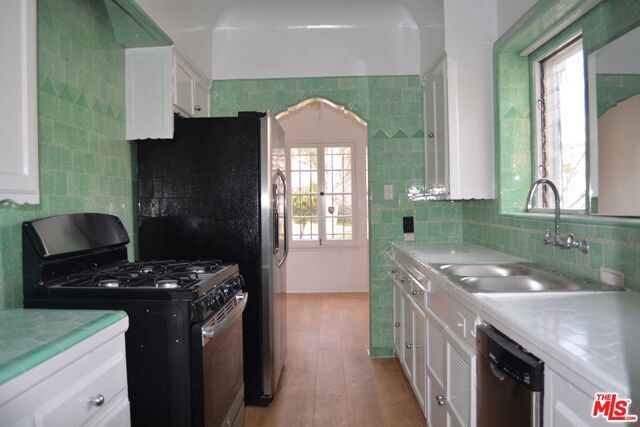 Foto del edificio - 1432 S Beverly Dr