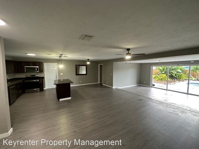 Foto del edificio - 4 br, 2 bath House - 2719 SE 16Th Place