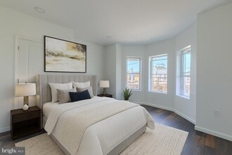 Building Photo - 5512 Locust St