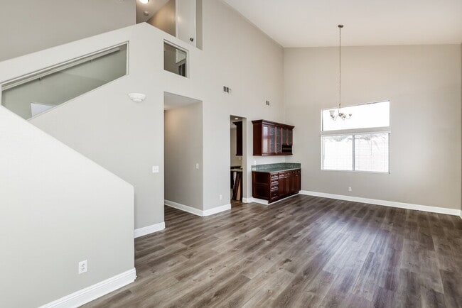 Building Photo - 740 Cam La Paz