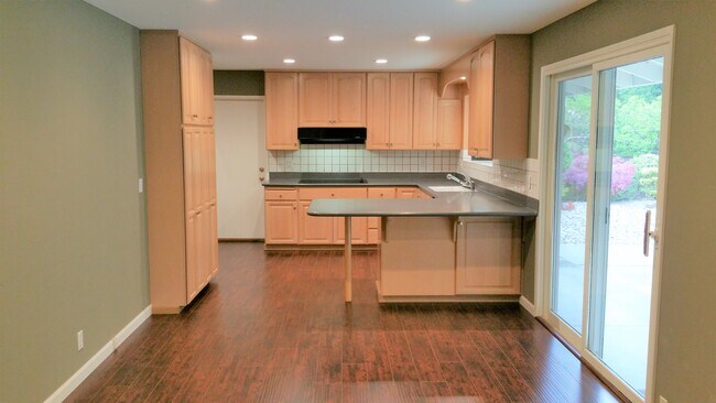 Foto del edificio - 29 Thorndale Pl