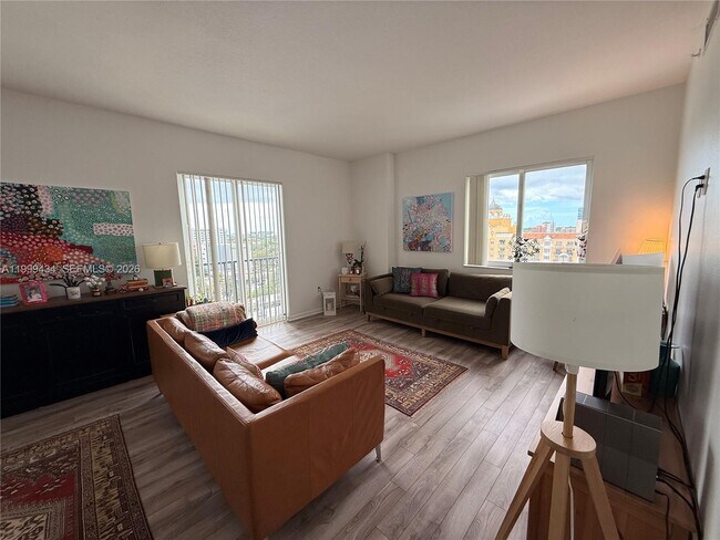 Foto del edificio - 10 Aragon Ave