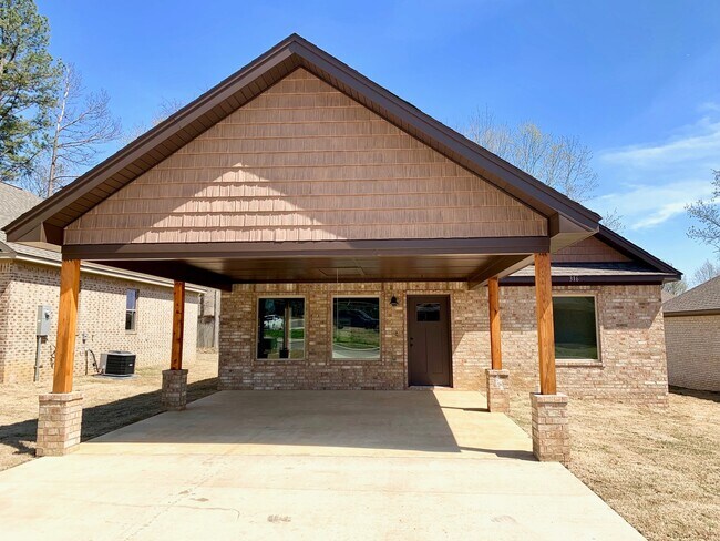 Building Photo - 316 Wolf Den - For RENT!