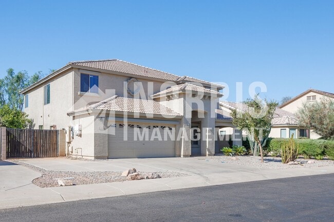 Building Photo - 1553 E Alba Dr