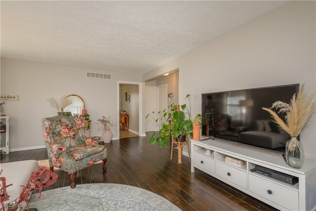 Building Photo - 2914 Burnham Jump Dr