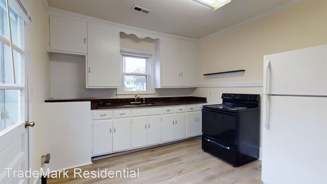 Building Photo - 2 br, 1 bath House - 132 New Bern Street