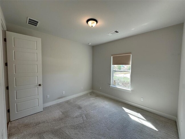 Foto del edificio - 2504 Dapple Gray Ln