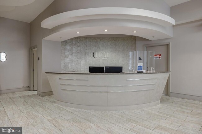 Building Photo - 3600 S Glebe Rd