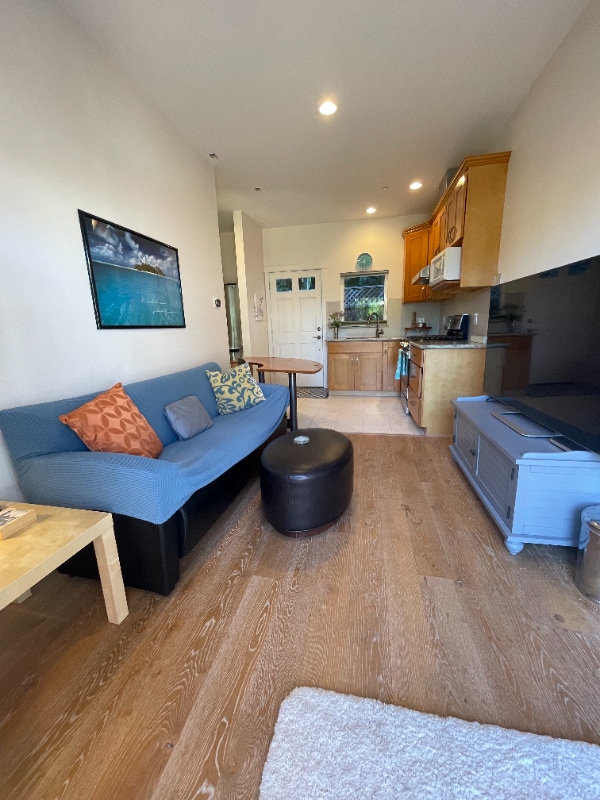 Foto del edificio - 1363 Los Arboles Ave