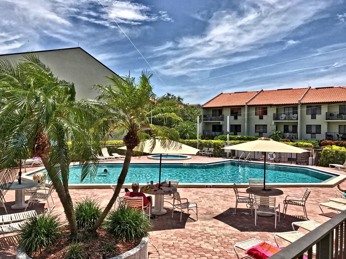 Pool - 1515 Pinellas Bayway S