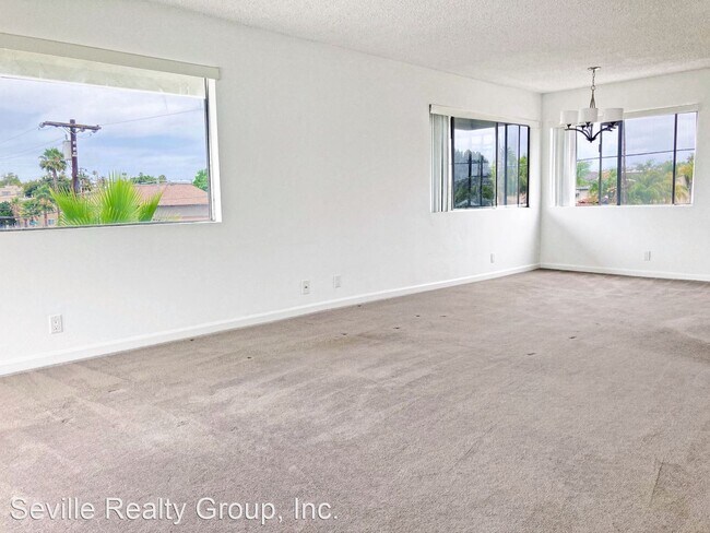 Building Photo - 3990 Crown Point Dr