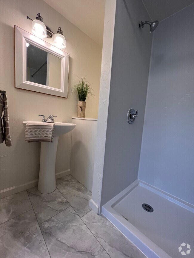 Apartments for Rent in Coinjock NC with Utilities Included 2 Rentals