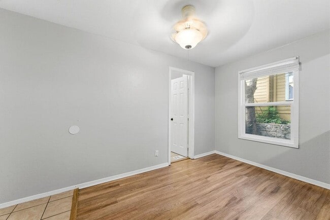 Building Photo - 2712 Whitis Ave