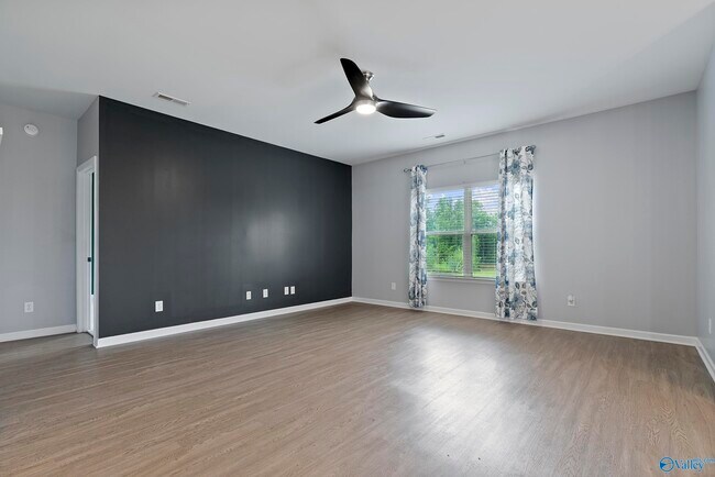 Foto del edificio - 2422 Hobbstone Cir