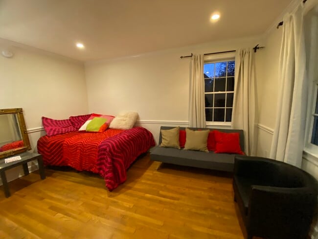 Foto del edificio - 4427 Nebraska Ave NW