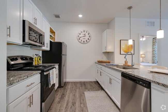 2BR, 2BA - 1,068SF - Exchange at Orange Park