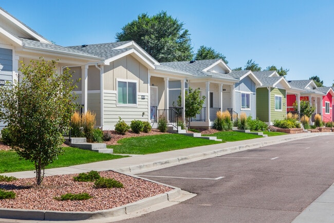 Building Photo - Cottages at Pike View
