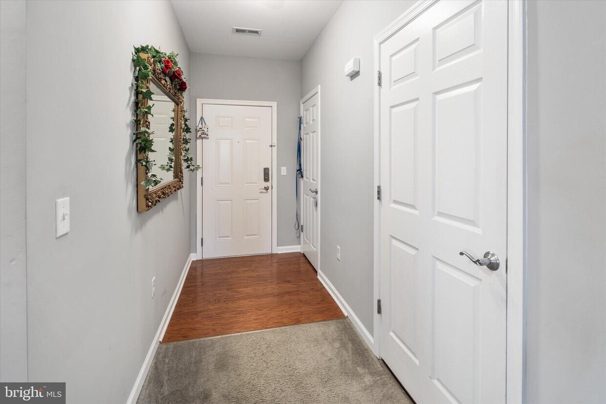 Foto principal - 1431 Sierra Dr