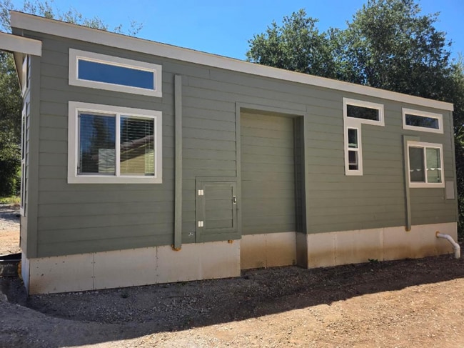 Building Photo - 4137 Alpine Blvd