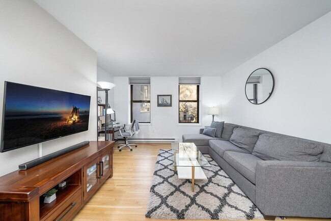 Foto del edificio - 1314 Hudson St