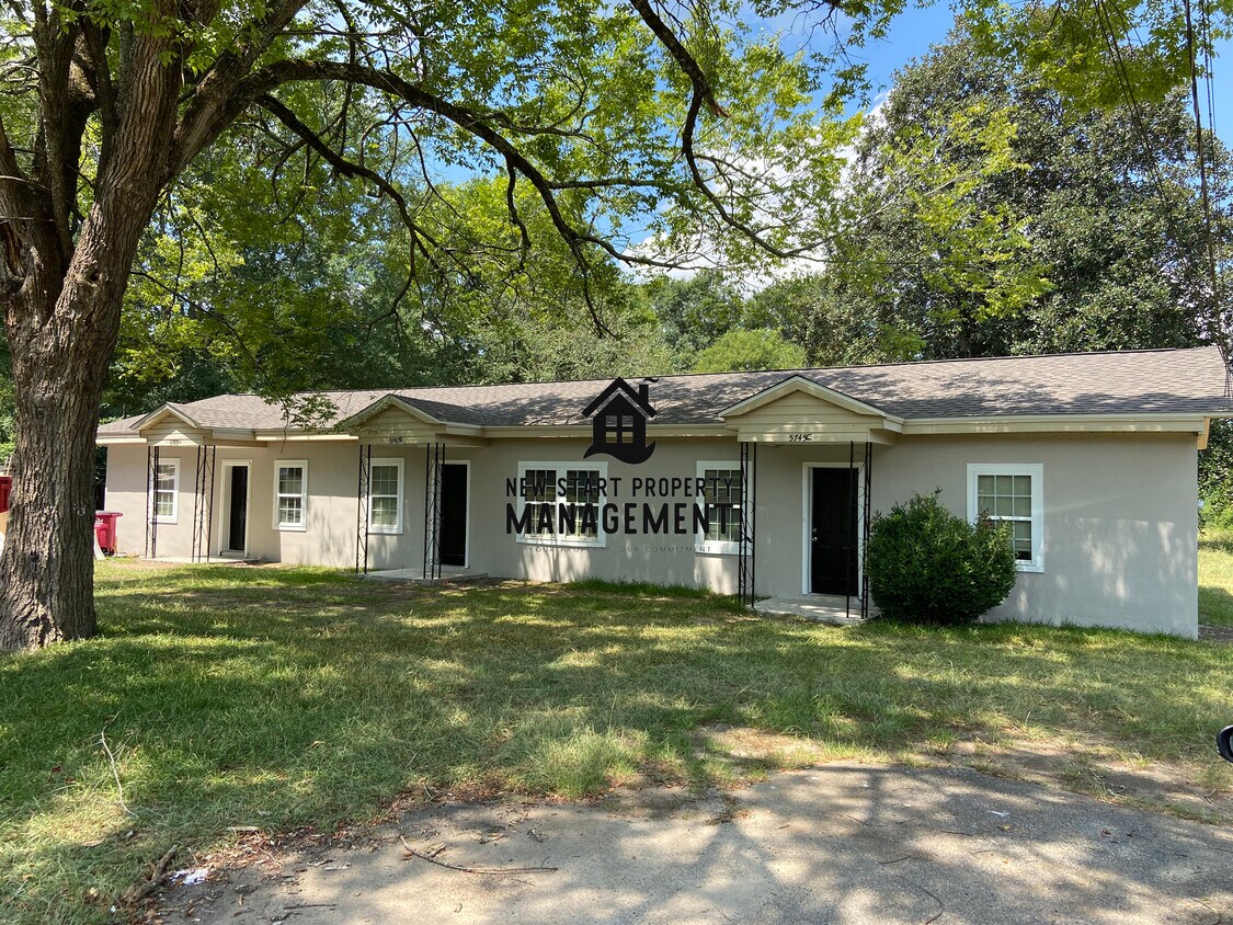 Foto principal - 5749 Knowles Dr