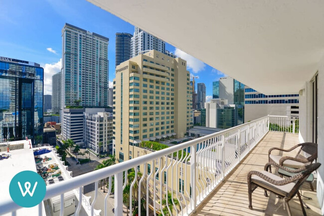 Building Photo - 1200 Brickell Bay Dr