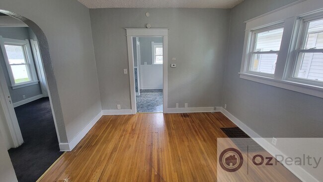 Building Photo - Discover Your Dream Home at 1763 Georgia A...