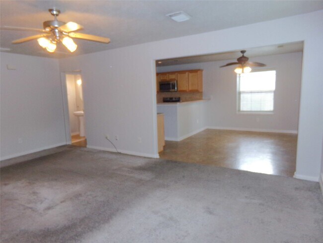 Foto del edificio - 16810 Deck Ct