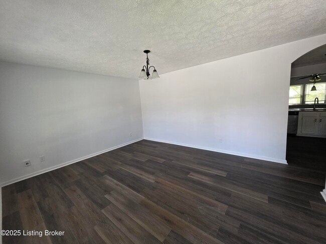 Building Photo - 4504 St Claude Dr