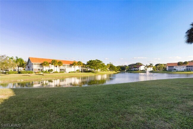 Foto del edificio - 4910 Deerfield Way