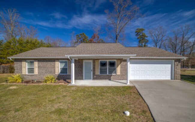 Foto del edificio - Knoxville 37918 - 3 bedroom, 2 bath, ONE L...