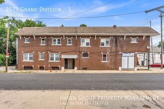 Building Photo - 9571 Grand Division Ave