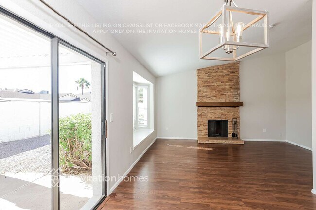 Building Photo - 415 W Grandview Rd